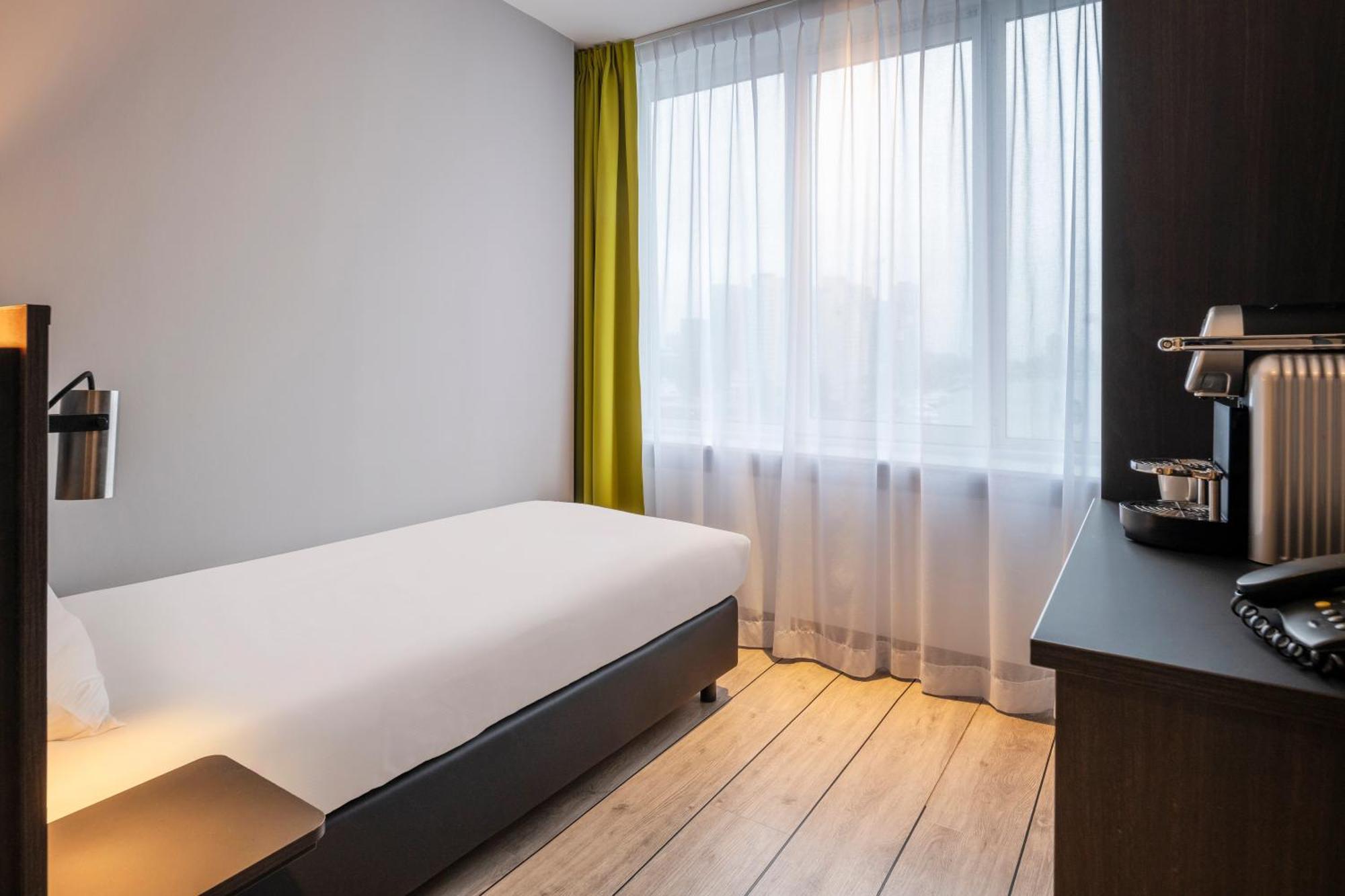 Thon Hotel Rotterdam City Centre Екстериор снимка