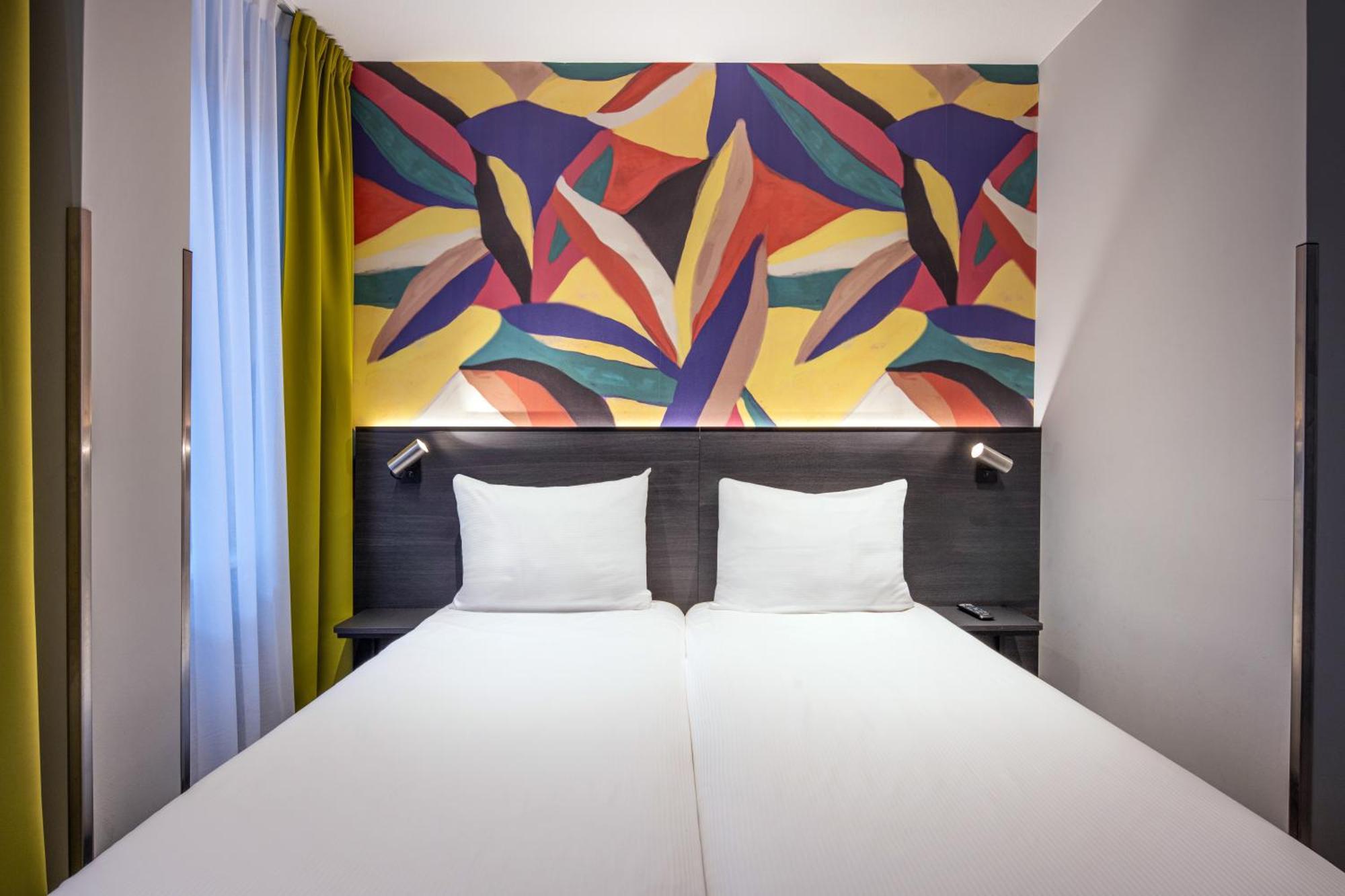 Thon Hotel Rotterdam City Centre Екстериор снимка